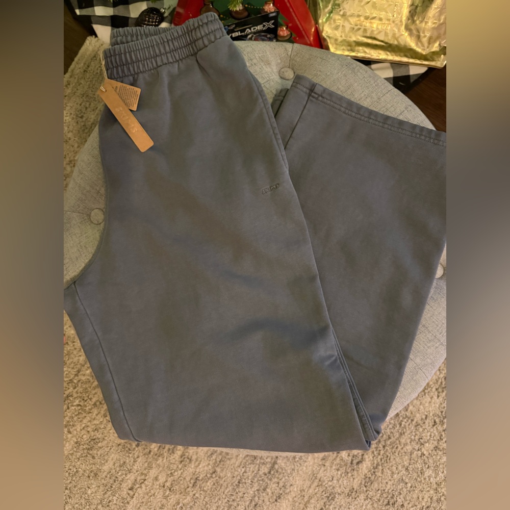 NWT💎SKIMS Boyfriend Zircon Fleece Sweatpants Size Small Oversized Fit Retail $98 - Picture 5 of 7